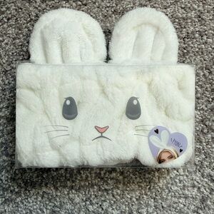 2 Cute Bunny Headbands in White and Grey